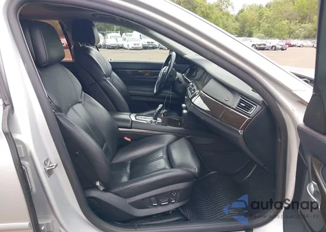 2011 BMW 750I xDrive из США, поврежденный, VIN WBAKC6C59BC394851